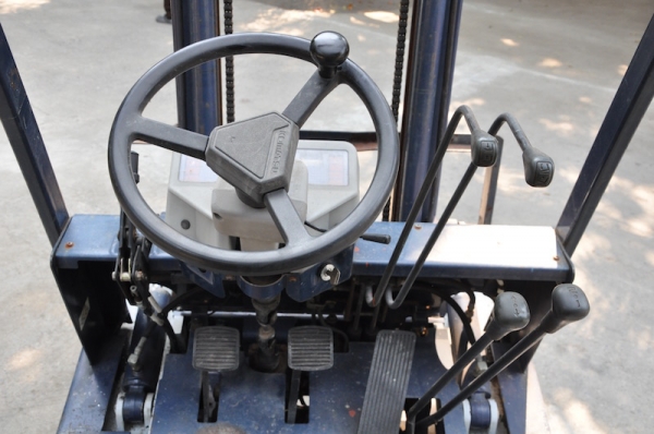 ขายFORKLIFT KOMATSU FG15-15(1.5ตัน) สวยเดิมจากญี่ปุ่น ยังไม่เคยใช้ในไทย 115,000เท่านั้น!!
