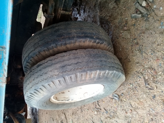 ุ6ล้อท้ายลาด ISUZU 85แรงม้า ตามสภาพ ยังใช้งานอยู่ เล่มพร้อมโอน ราคาต่อรองได้ 0872976734