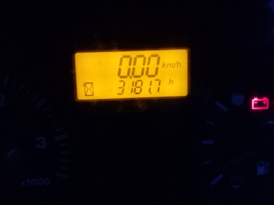 KUBOTA M7040 3181ชั่วโมง รถสวย พร้อมใช้งาน ยางหน้าใหม่ อุปกรณ์2ชิ้น เล่มพร้อม ราคาต่อรองได้ สอบถาม0872976734