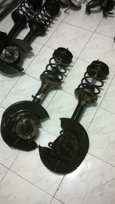 ขายชุดโหลดพร้อมโช็คแกนใหญ่bmw e30 สปริงยาว22ซม หน้า-หลัง สภาพดีแกนไม่เป็นตามด ราคา5500 โทร0924462525โส กทม