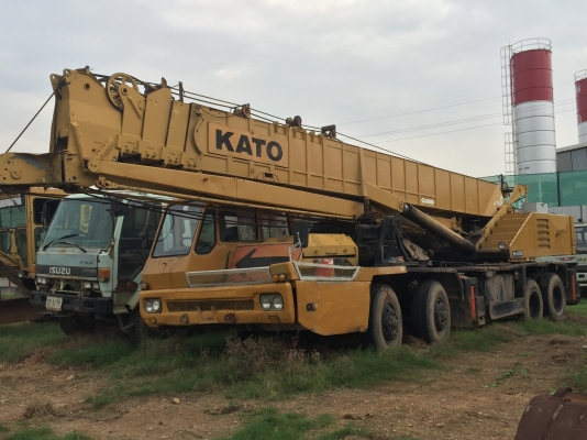 ขายรถเครน.12 ล้อ KATO 450B รถสวย พร้อมใช้ อุปกรณ์ครบ สะ  ภาพดี เอกสารเล่มทะเบียน ราคา  .3,000,000 สนใจลองรถได้ที่081 -3531946 ลาย ID 081-3531946 ต่อ.บางนา