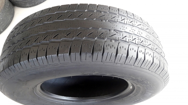 ยาง265/70/16  ปี13  MICHELIN CROSS TARRAIN  2 เส้น
