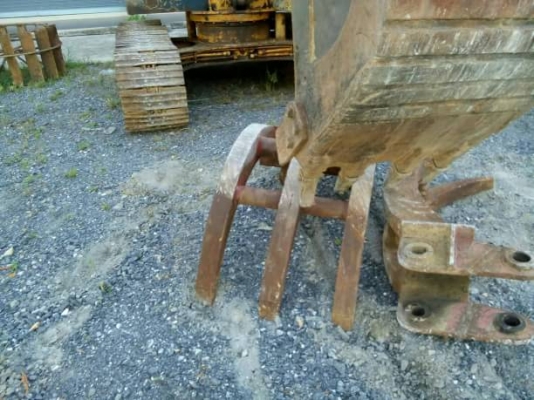 KOMATSU pc60-3 มีบุ้งกี๋และหัวคีบไม้ รถใช้งานได้ปกติ เครื่องดี ช่วงล่างใช้ได้ ราคาต่อรองได้ 08729767 KOMATSU pc60-3 มีบุ้งกี๋และหัวคีบไม้ รถใช้งานได้ปกติ เครื่องดี ช่วงล่างใช้ได้ ราคาต่อรองได้ 08729767