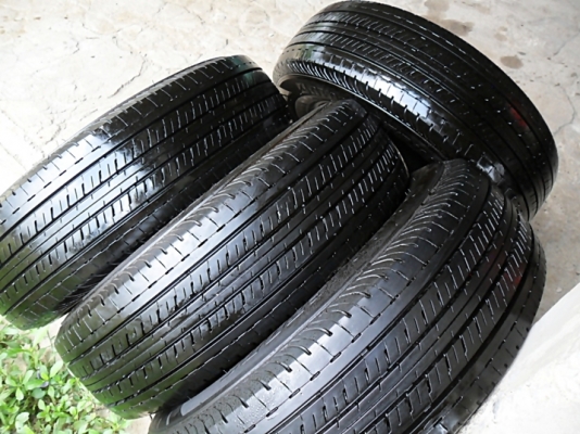 ยางกระบะ16 ลงพื้นปี16 บริดสโตน 215-70-16 ดอก1เซ็น น้องๆยางใหม่ ยางกระบะ16 ลงพื้นปี16 บริดสโตน 215-70-16 ดอก1เซ็น น้องๆยางใหม่