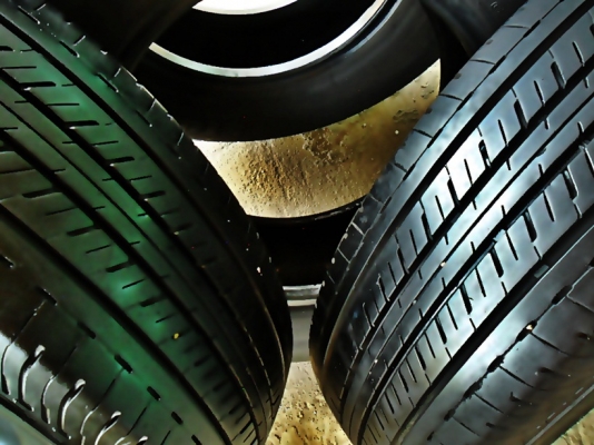 ยางกระบะ16 ลงพื้นปี16 บริดสโตน 215-70-16 ดอก1เซ็น น้องๆยางใหม่ ยางกระบะ16 ลงพื้นปี16 บริดสโตน 215-70-16 ดอก1เซ็น น้องๆยางใหม่