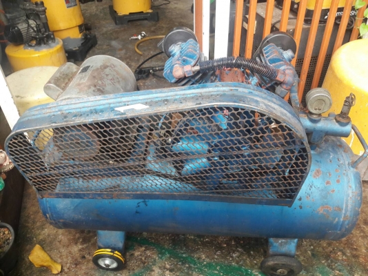 ขาย !! ป้มลมPUMA.1/2แรง2สูบ.มอเตอร์โตชิบ้า.พร้อมใช้งาน