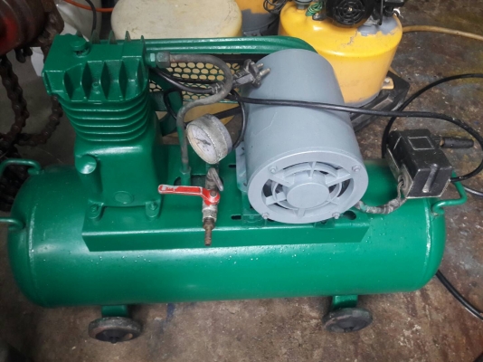 ขาย !! ปั้มลมฟูเชง1สูบ.มอเตอร์.โตชิบ้า1/3แรง.พร้อมใช้งาน