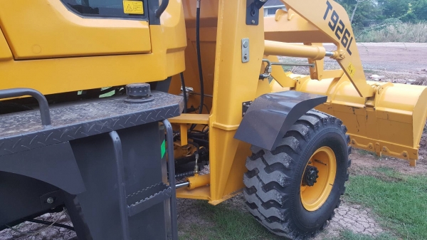 ขาย รถตัก LINGONG T926L รถใหม่แกะกล่อง เครื่อง 4 สูบ เอวอ่อน เกียร์ทอค เอกสารใบอินวอยซ์ ขาย รถตัก LINGONG T926L รถใหม่แกะกล่อง เครื่อง 4 สูบ เอวอ่อน เกียร์ทอค เอกสารใบอินวอยซ์