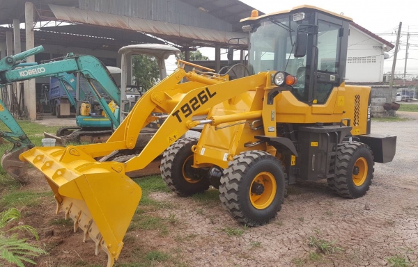 ขาย รถตัก LINGONG T926L รถใหม่แกะกล่อง เครื่อง 4 สูบ เอวอ่อน เกียร์ทอค เอกสารใบอินวอยซ์