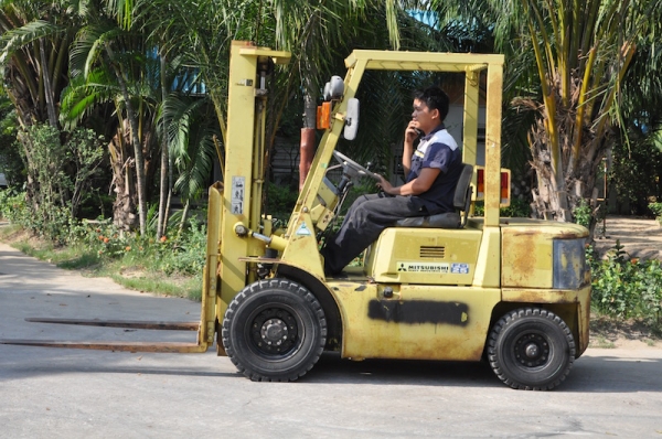ขายFORKLIFT MITSUBISHI FG25(2.5ตัน) สวยเดิมจากญี่ปุ่น ยังไม่เคยใช้ในไทย 135,000เท่านั้น!!