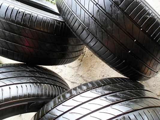 ยาง17 ลงพื้นปี16 มิชลิน 225-55-17 ดอกหนา 8มิล