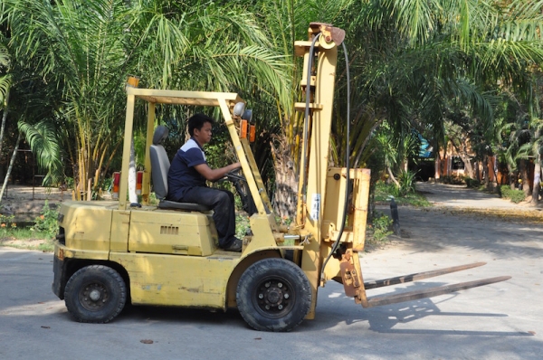 ขายFORKLIFT MITSUBISHI FG25(เสา4เมตร)(งากระดก)(2.5ตัน) สวยเดิมจากญี่ปุ่น ยังไม่เคยใช้ในไทย 165,000เท่านั้น!!