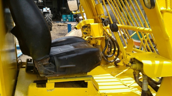 รถคีบสามล้อ