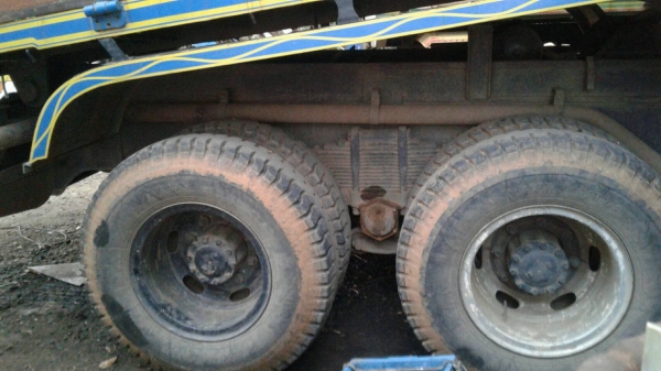 รถสิบล้อมิสซูM5