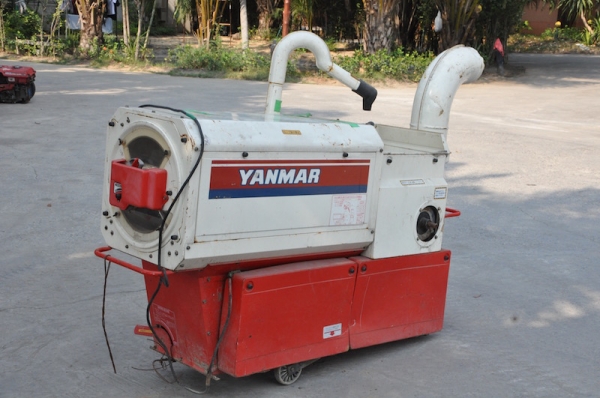 ขายเครื่องสีข้าวYANMAR RHM25 สวยเดิมจากญี่ปุ่นยังไม่เคยใช้ในไทย 29,000เท่านั้น!!
