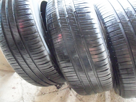 ยาง16 ลงพื้นกลางปี16 มิชลิน 215-60-16 ดอกหนา8มิล ยาง16 ลงพื้นกลางปี16 มิชลิน 215-60-16 ดอกหนา8มิล