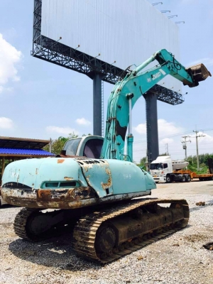 ขายตัดอะไหล่ KOBELCO sk 220-5 super ใครต้องการอะไร มาเลือกได้เลยครับขายทุกชิ้นส่วน รถอยู่ ปทุมธานี 090-772-3710 090-772-3708