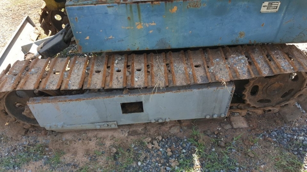 ขายรถขุดแบ็คโค komatsu PC10 เครื่องสองสูบ สภาพพร้อมใช้งาน