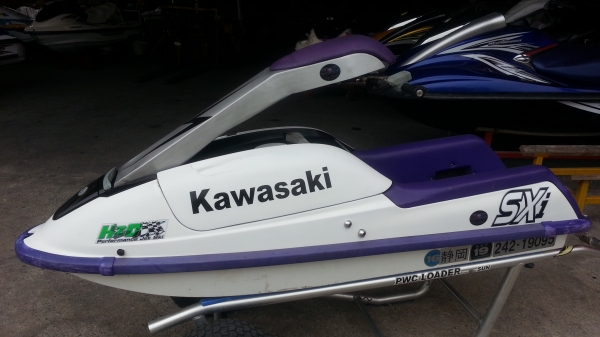 ขายเจ็ตสกียืน kawasaki 750 สภาพสวย เก่าญี่ปุ่น ของแต่งเยอะ