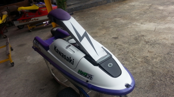 ขายเจ็ตสกียืน kawasaki 750 สภาพสวย เก่าญี่ปุ่น ของแต่งเยอะ