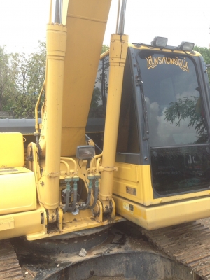 ขายด่วน!! Komatsu PC200-8 สภาพสวยๆค่ะ
