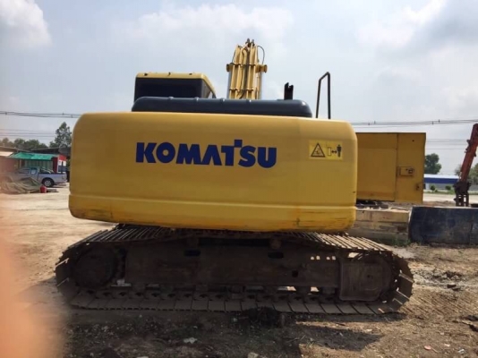 ขายด่วน!! Komatsu PC 200-7 สภาพสวยๆค่ะ