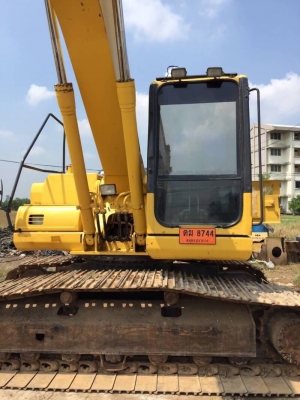 ขายด่วน!! Komatsu PC 200-7 สภาพสวยๆค่ะ