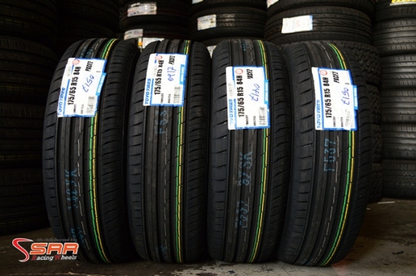 TOYO CF2 175/65R15 ปี17 ราคาพิเศษ