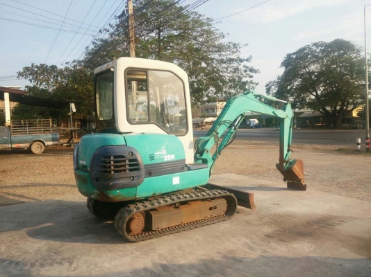 รถขุด Komatsu PC25R-8 เก่าญี่ปุ่นแท้ นำเข้า