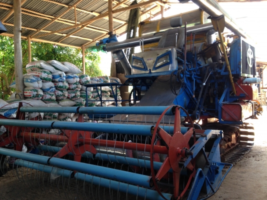 ขาย สุรชัยการช่าง ตัวเดิน 10ht เครื่อง hino HO7D turbo อุ้ม 1.5 ตัน ปาก 2.9 เมตร ตู้ 5.8 ฟุต โซ่สวยครับ เพิ่งเปลี่ยนมา โครงส้างสวย ปากคอสวย ราคา 395,000 ลดได้ไม่มากครับ 091-0206555 อยู่ร้อยเอ็ดครับ