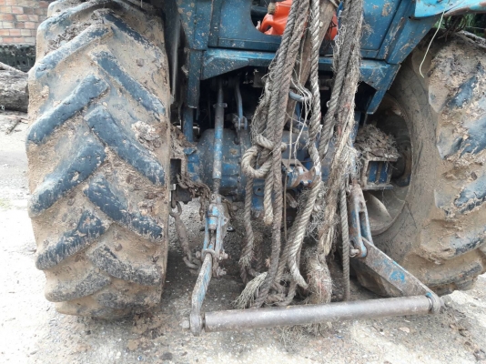 รถไถ ฟอร์ด 6610  2 เพลา.     สนใจติดต่อ  081 - 6079515