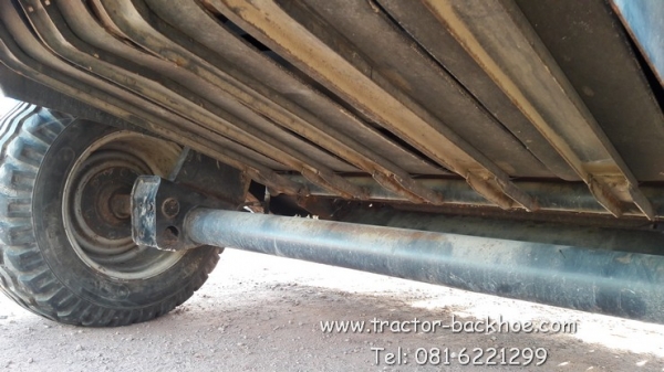 ตัวใหญ่กว่าเดิมครับ เครื่องม้วนฟาง ม้วนหญ้า ม้วนใบอ้อย ติดรถไถนา แทรคเตอร์