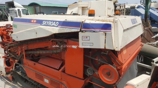 รถเกี่ยวข้าวนั่งขับ KUBOTA RX1950พิเศษจาก118,000เหลือ 80,000บาท รหัสสินค้า81004703 www.nihonmono.com