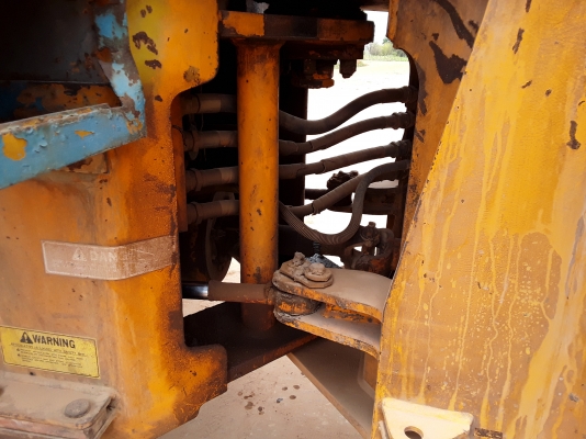 ขายด่วน รถตัก KOBELCO LK300A เอวอ่อน