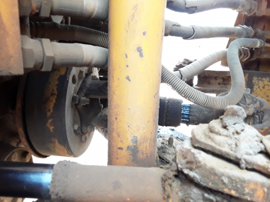 ขายด่วน รถตัก KOBELCO LK300A เอวอ่อน