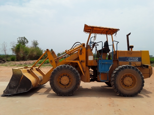 ขายด่วน รถตัก KOBELCO LK300A เอวอ่อน