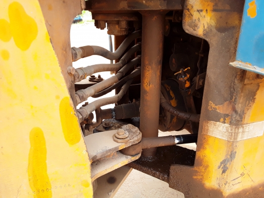 ขายด่วน รถตัก KOBELCO LK300A เอวอ่อน