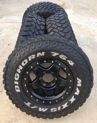 ล้อพร้อมยาง Mud 265/75/16 สวยๆ