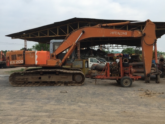ขายรถแบคโค HITACHI EX200-2 เครื่อง ปั้ม แรง เอวมีขยับนิดหน่อย ใบขนาด 80 โซ้สะภาพ 80\% มูมฮาร์มสวย เอกสารเล่มทะเบียน ราคา425000 สนใจมาดูรถได้ที่ 081-3531946 ลาย ID 081-3531946 ต่อ.บางนา รถอยู่ กทม