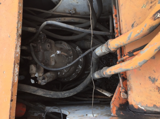 ขายรถแบคโค HITACHI EX200-2 เครื่อง ปั้ม แรง เอวมีขยับนิดหน่อย ใบขนาด 80 โซ้สะภาพ 80\% มูมฮาร์มสวย เอกสารเล่มทะเบียน ราคา425000 สนใจมาดูรถได้ที่ 081-3531946 ลาย ID 081-3531946 ต่อ.บางนา รถอยู่ กทม