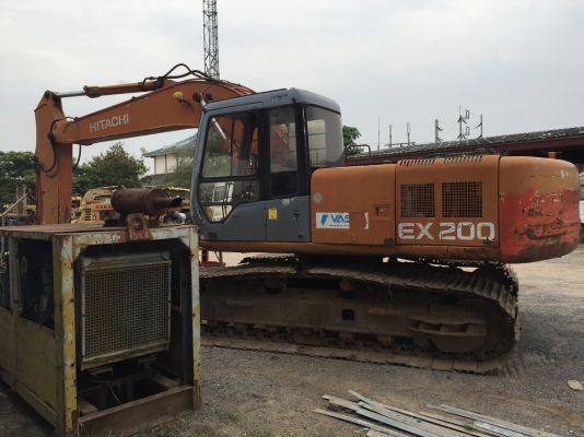 ขายรถแบคโค HITACHI EX200-2 เครื่อง ปั้ม แรง เอวมีขยับนิดหน่อย ใบขนาด 80 โซ้สะภาพ 80\% มูมฮาร์มสวย เอกสารเล่มทะเบียน ราคา425000 สนใจมาดูรถได้ที่ 081-3531946 ลาย ID 081-3531946 ต่อ.บางนา รถอยู่ กทม