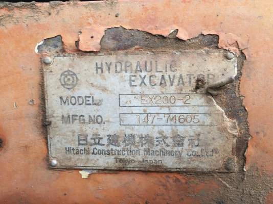 ขายรถแบคโค HITACHI EX200-2 เครื่อง ปั้ม แรง เอวมีขยับนิดหน่อย ใบขนาด 80 โซ้สะภาพ 80\% มูมฮาร์มสวย เอกสารเล่มทะเบียน ราคา425000 สนใจมาดูรถได้ที่ 081-3531946 ลาย ID 081-3531946 ต่อ.บางนา รถอยู่ กทม