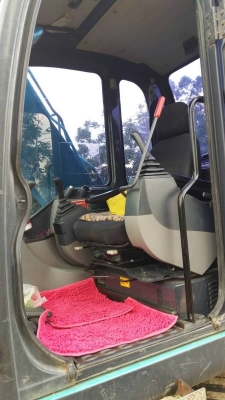 ขาย 1,850,000 KOBELCO SK 140-8 super X ทำงาน 9,000 ชม.ไฟฟ้าพร้อม เครื่องดี ปั้มแรง เอวดี โซ่อ่อน รอนเลอร์ดี เอกสารแจ้งจำหน่าย   รถอยู่ สุรินทร์ โทร&amp;ไอดีไลน์ 0610710295