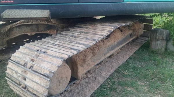 ขาย 1,850,000 KOBELCO SK 140-8 super X ทำงาน 9,000 ชม.ไฟฟ้าพร้อม เครื่องดี ปั้มแรง เอวดี โซ่อ่อน รอนเลอร์ดี เอกสารแจ้งจำหน่าย   รถอยู่ สุรินทร์ โทร&amp;ไอดีไลน์ 0610710295