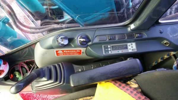 ขาย 1,850,000 KOBELCO SK 140-8 super X ทำงาน 9,000 ชม.ไฟฟ้าพร้อม เครื่องดี ปั้มแรง เอวดี โซ่อ่อน รอนเลอร์ดี เอกสารแจ้งจำหน่าย   รถอยู่ สุรินทร์ โทร&amp;ไอดีไลน์ 0610710295