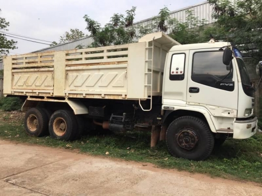 ขาย 1,080,000 บาท ISUZU FVZ33MZ2 สองเพลาดั้ม เครื่อง6HH1-Turbointer 230 ปี53 ดั้มสามมิตรลอนเฉียง เคร