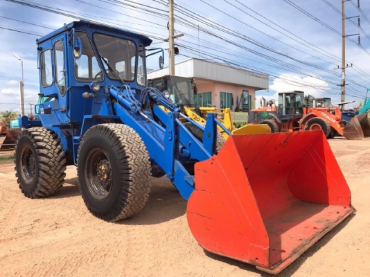 ขายรถตักล้อยาง CAT 910 40Y (ขนาดเท่า WA100) รถนอกนำเข้าจากญี่ปุ่น สภาพสวยพร้อมใช้งาน มีVDOการทำงานครับ ขายรถตักล้อยาง CAT 910 40Y (ขนาดเท่า WA100) รถนอกนำเข้าจากญี่ปุ่น สภาพสวยพร้อมใช้งาน มีVDOการทำงานครับ