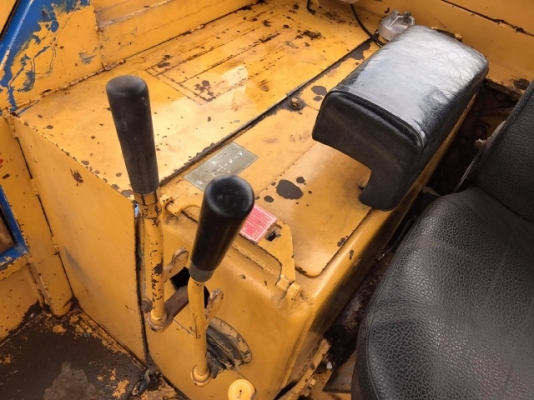 ขายรถตักล้อยาง CAT 910 40Y (ขนาดเท่า WA100) รถนอกนำเข้าจากญี่ปุ่น สภาพสวยพร้อมใช้งาน มีVDOการทำงานครับ ขายรถตักล้อยาง CAT 910 40Y (ขนาดเท่า WA100) รถนอกนำเข้าจากญี่ปุ่น สภาพสวยพร้อมใช้งาน มีVDOการทำงานครับ