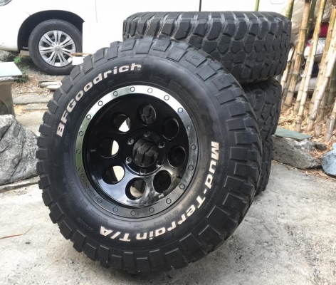 ล้อหยดน้ำ ลายMax1 ขอบ16x9 ยางBF Mud KM2 285/75/16