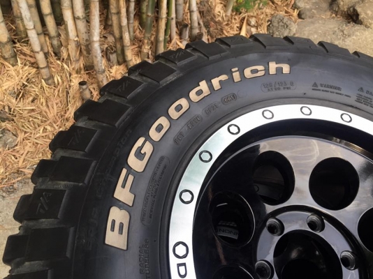 ล้อหยดน้ำ ลายMax1 ขอบ16x9 ยางBF Mud KM2 285/75/16